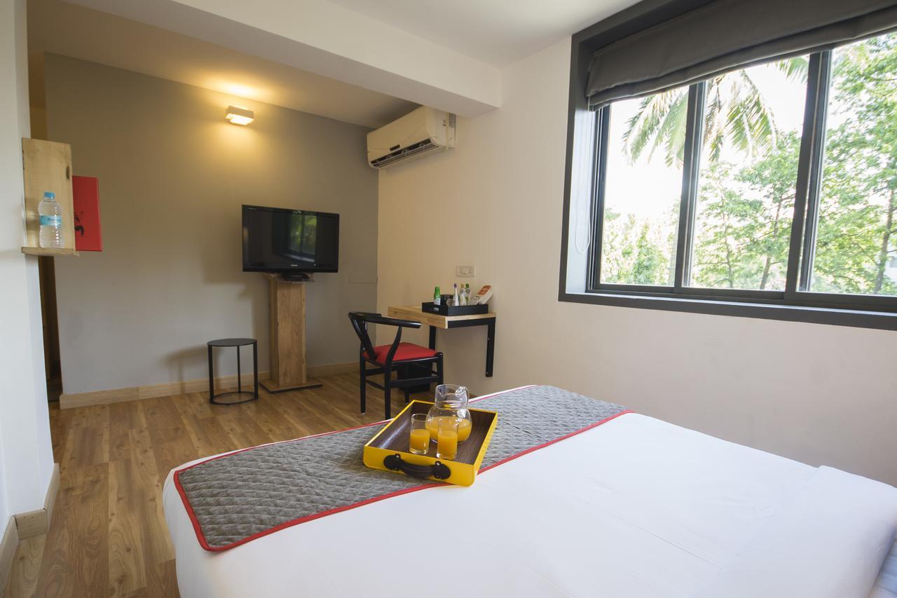 Hotel Oyo Townhouse 16 International Airport Mumbai Exterior foto