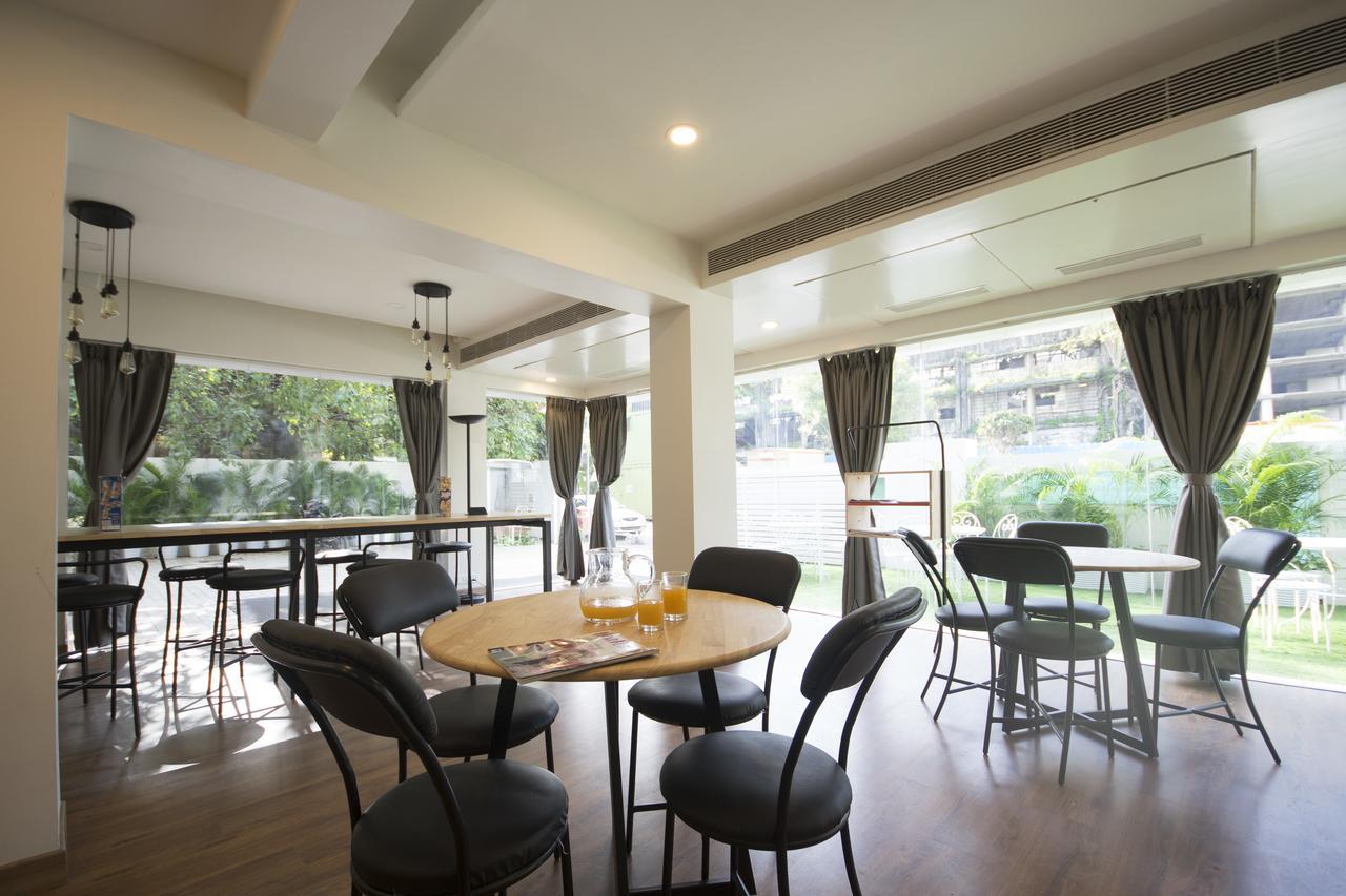 Hotel Oyo Townhouse 16 International Airport Mumbai Exterior foto